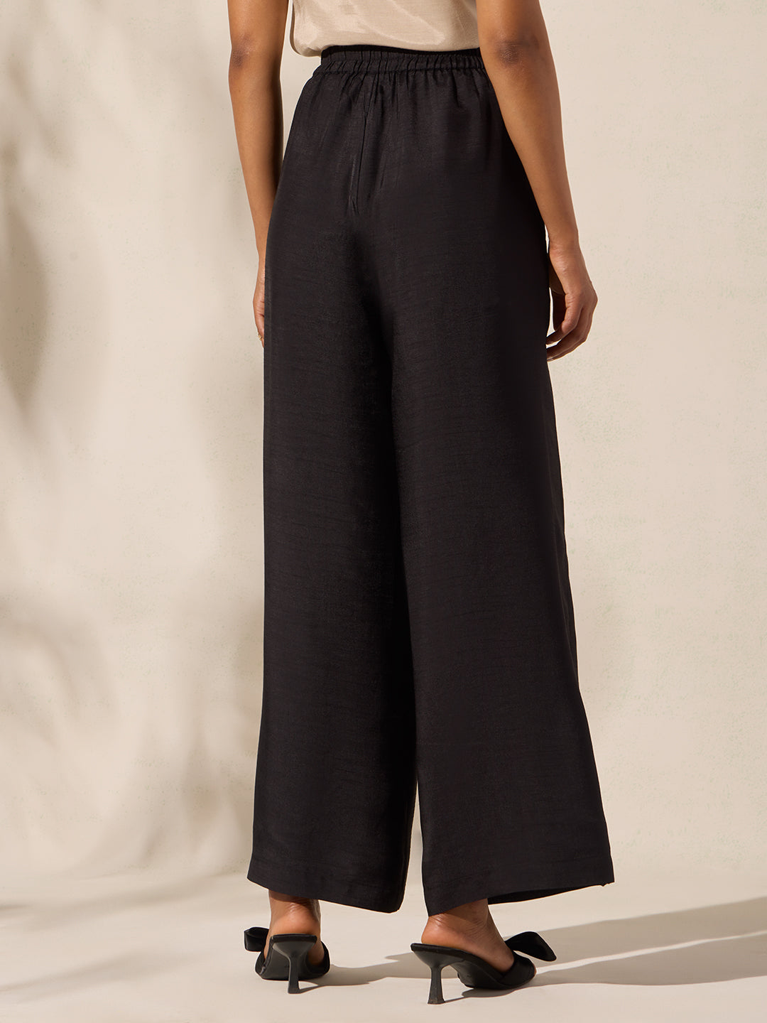 Solid Straight Leg Pants - Black