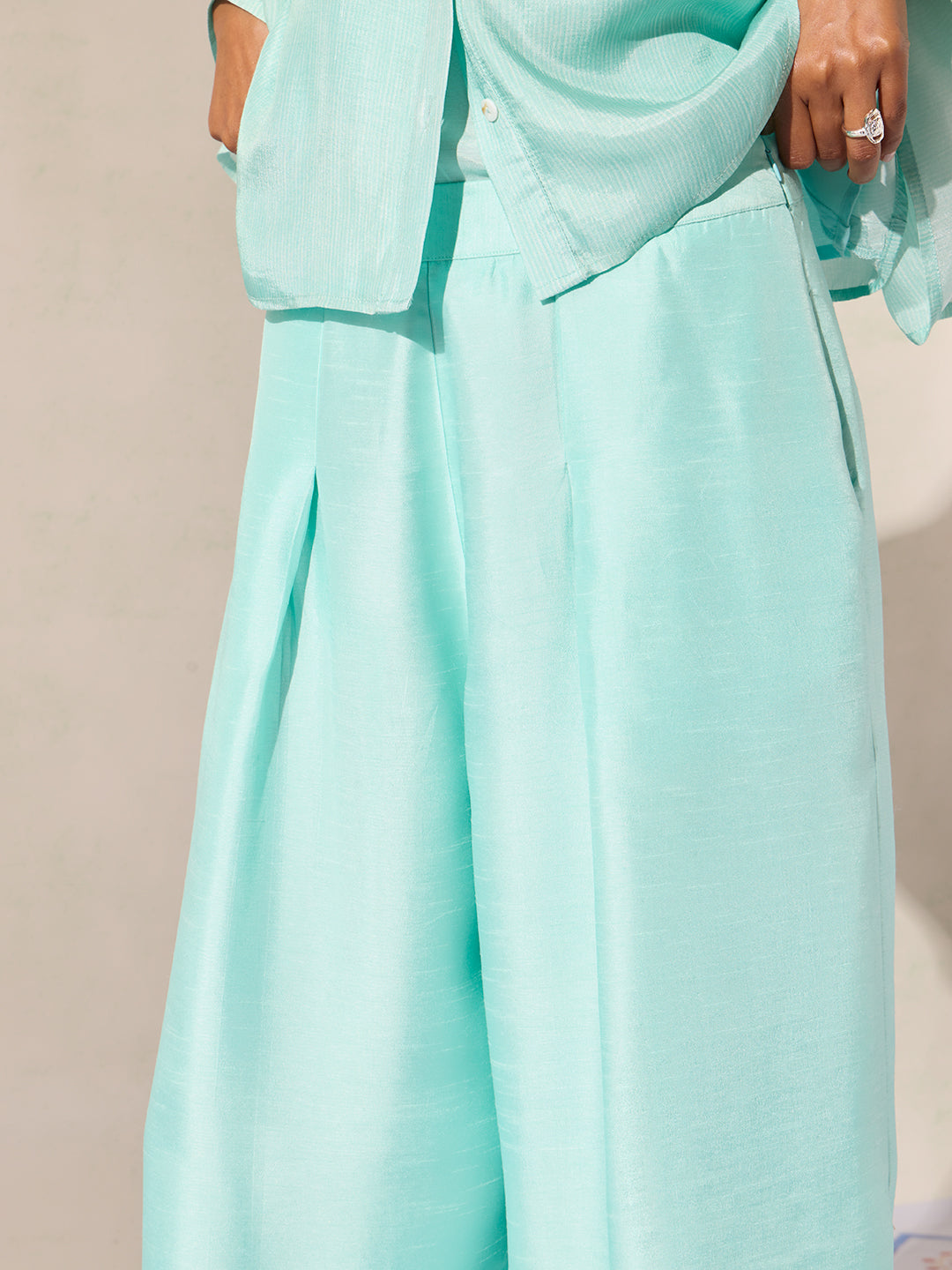 Wide-Leg Solid Pants - Blue