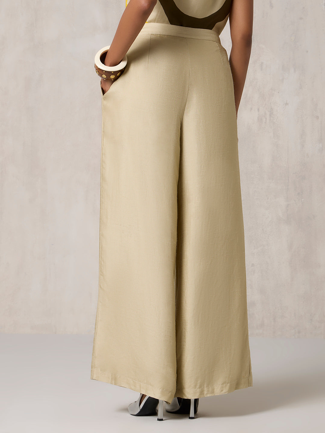 Wide-Leg Trousers - Beige