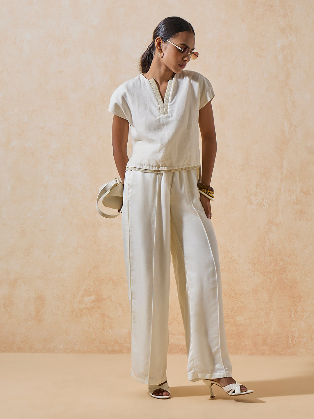 Solid Linen Top - Off-White