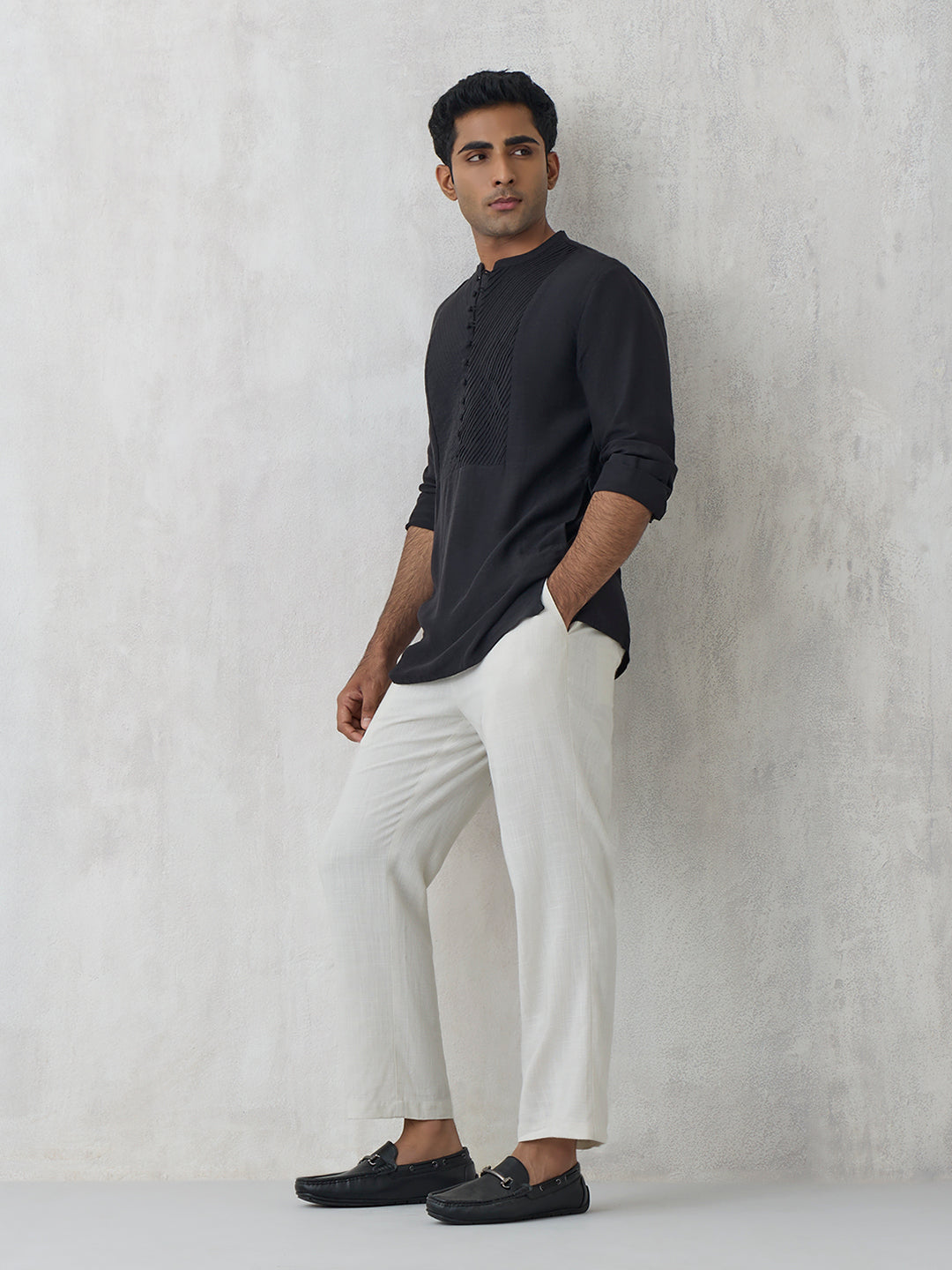 Solid Pleated Trousers – White