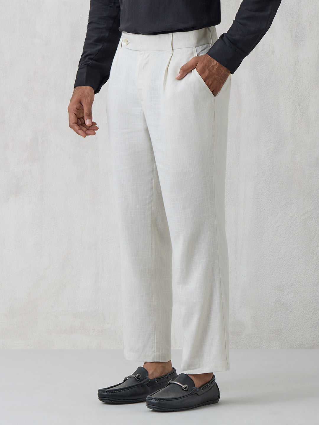 Solid Pleated Trousers – White