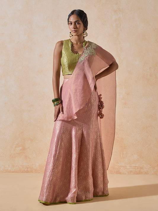 Jacquard Skirt With Pallu – Pink