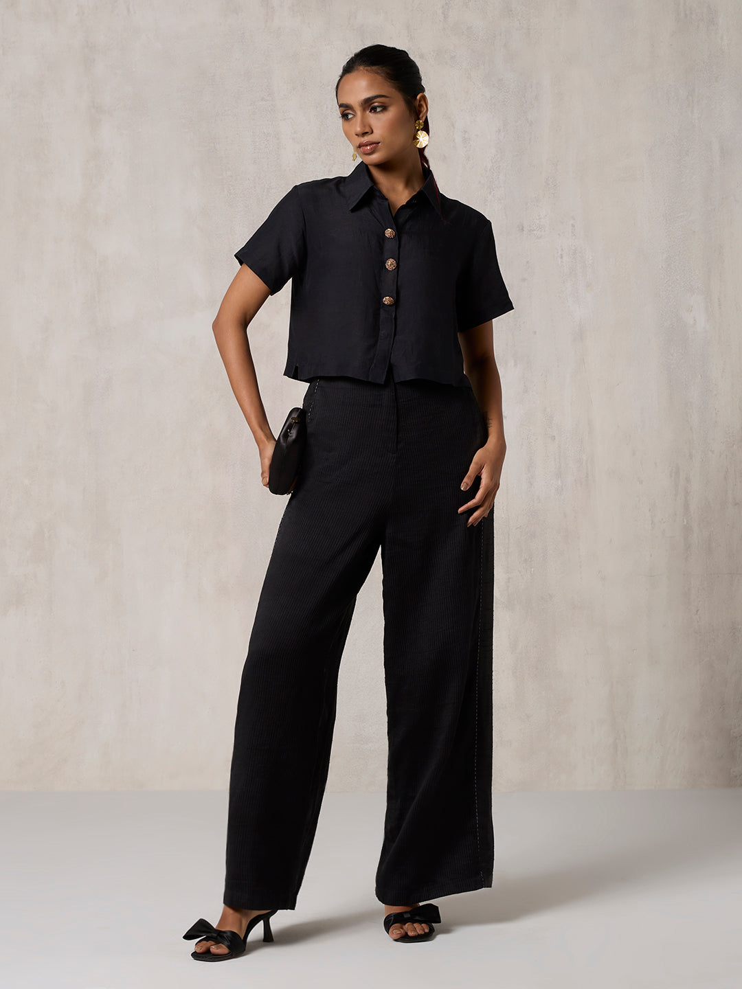 Cropped Shirt - Black
