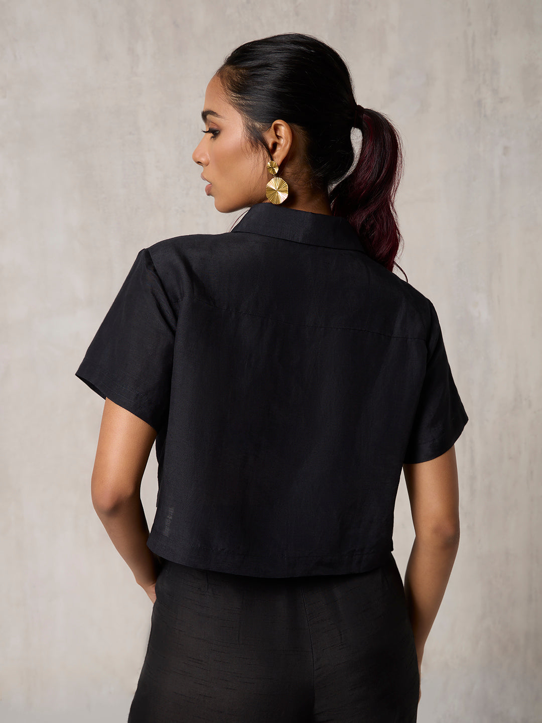 Cropped Shirt - Black