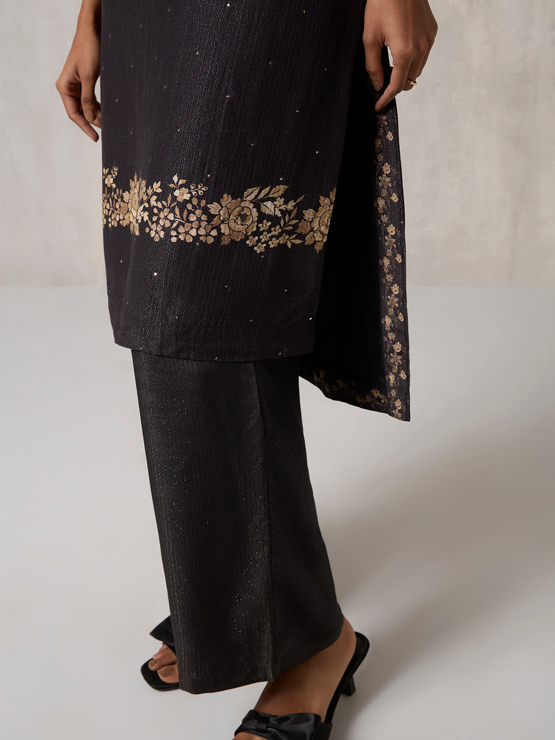 Floral Design Kurta Set - Black